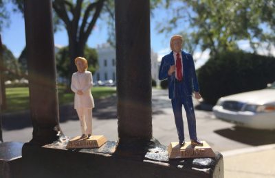 clinton-trump-dolls