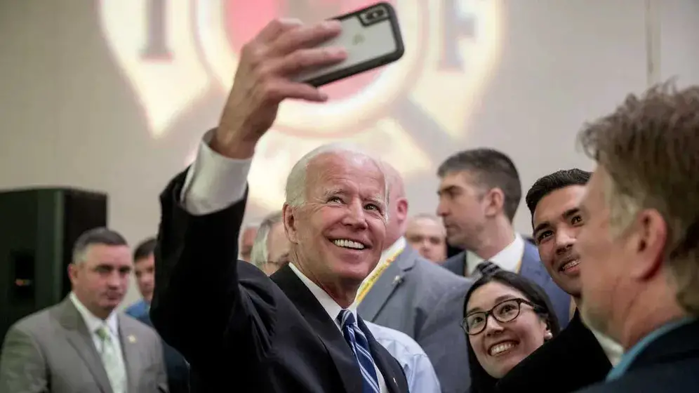Biden 2020 Selfie