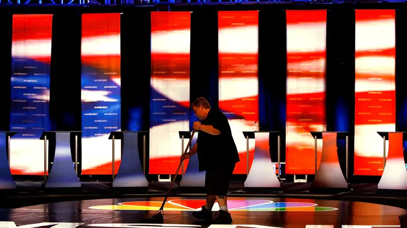 21 Candidates Qualify First Debate